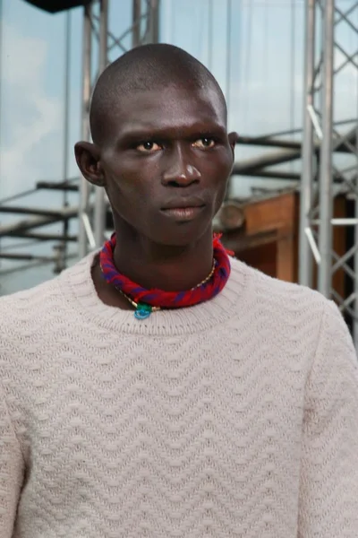 Look 18